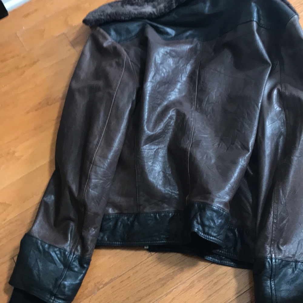 Jacket - Picture 3 of 4